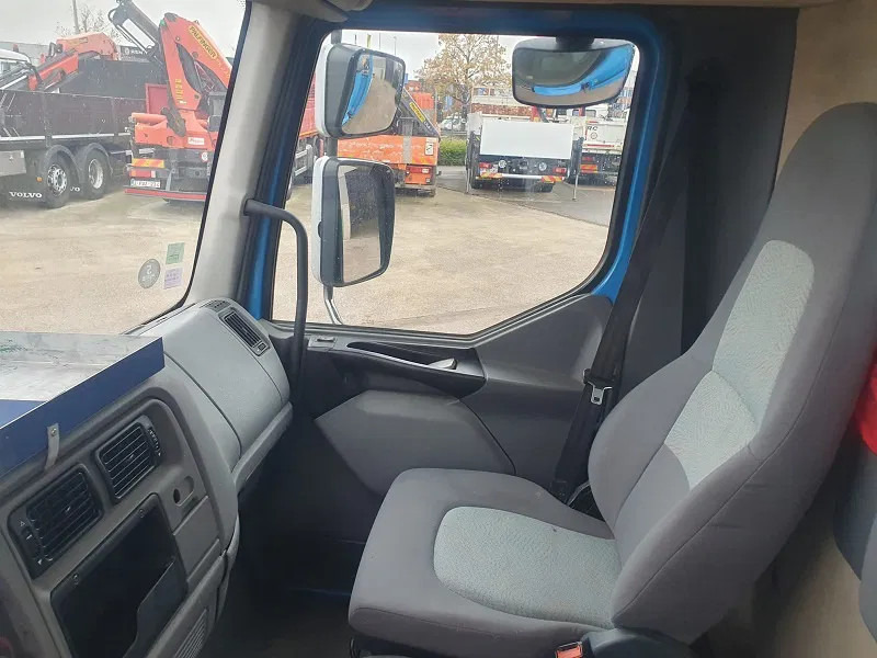 Renault DCi 220 - משאית מנוף: תמונה 5 Renault DCi 220 - משאית מנוף: תמונה 5