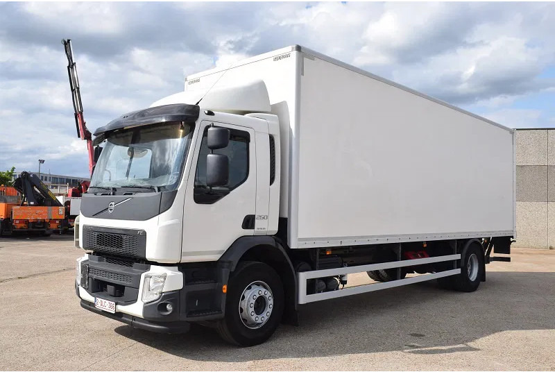 Volvo FE 250 - משאית תיבה: תמונה 1 Volvo FE 250 - משאית תיבה: תמונה 1