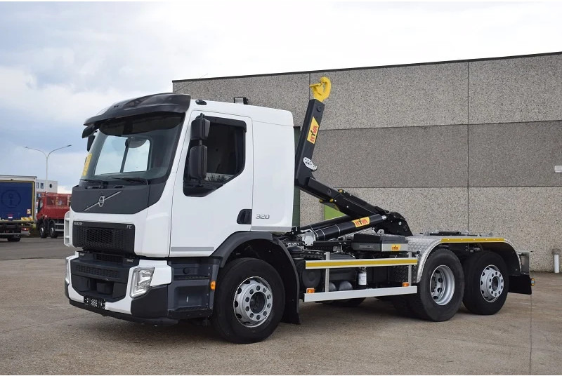Volvo FE 320 - משאית הרמת וו: תמונה 1 Volvo FE 320 - משאית הרמת וו: תמונה 1