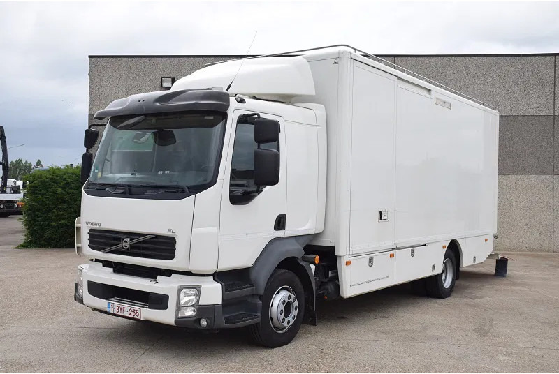 Volvo FL 240 - משאית תיבה: תמונה 2 Volvo FL 240 - משאית תיבה: תמונה 2