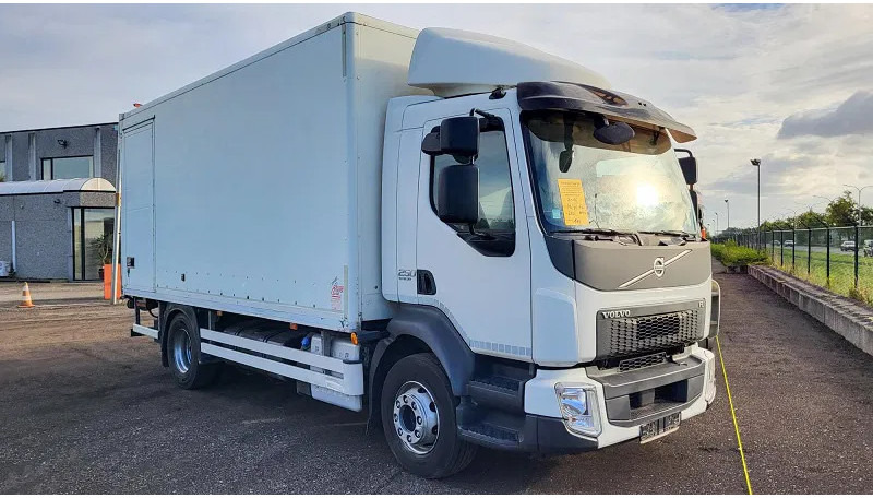 משאית תיבה Volvo FL 250: תמונה 1