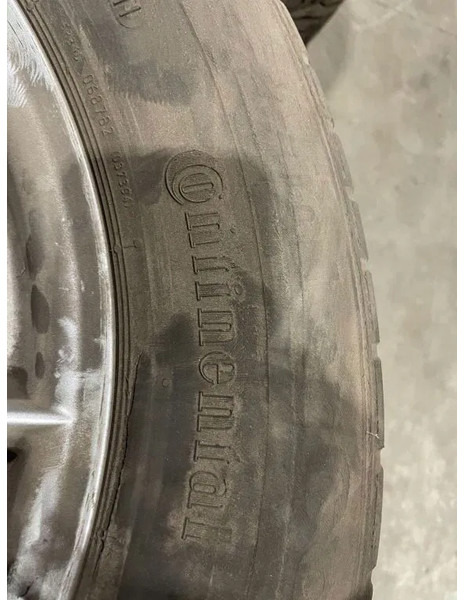 Continental Continental banden met velgen 235/65 R17 - גלגלים וצמיגים עבור מכונית: תמונה 3 Continental Continental banden met velgen 235/65 R17 - גלגלים וצמיגים עבור מכונית: תמונה 3