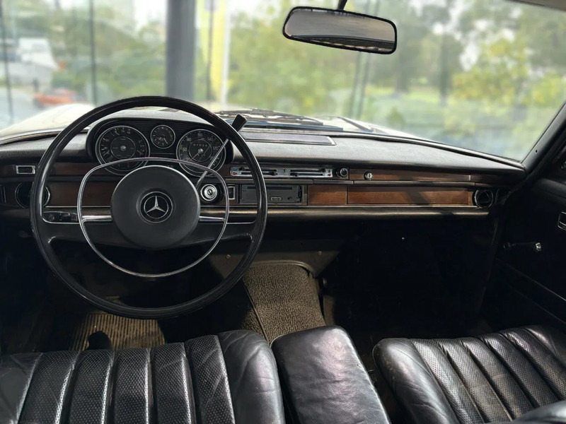 Mercedes-Benz 280SE *OldTimer*Automaat*LerenZetels*Schuifdak* - מכונית: תמונה 3 Mercedes-Benz 280SE *OldTimer*Automaat*LerenZetels*Schuifdak* - מכונית: תמונה 3