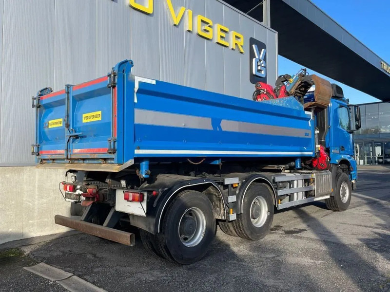 Mercedes-Benz Arocs 3342 *6x6*meegestuurd as*2zijdige kipper*Airco*Bluetooth - מזהיר, משאית מנוף: תמונה 2 Mercedes-Benz Arocs 3342 *6x6*meegestuurd as*2zijdige kipper*Airco*Bluetooth - מזהיר, משאית מנוף: תמונה 2