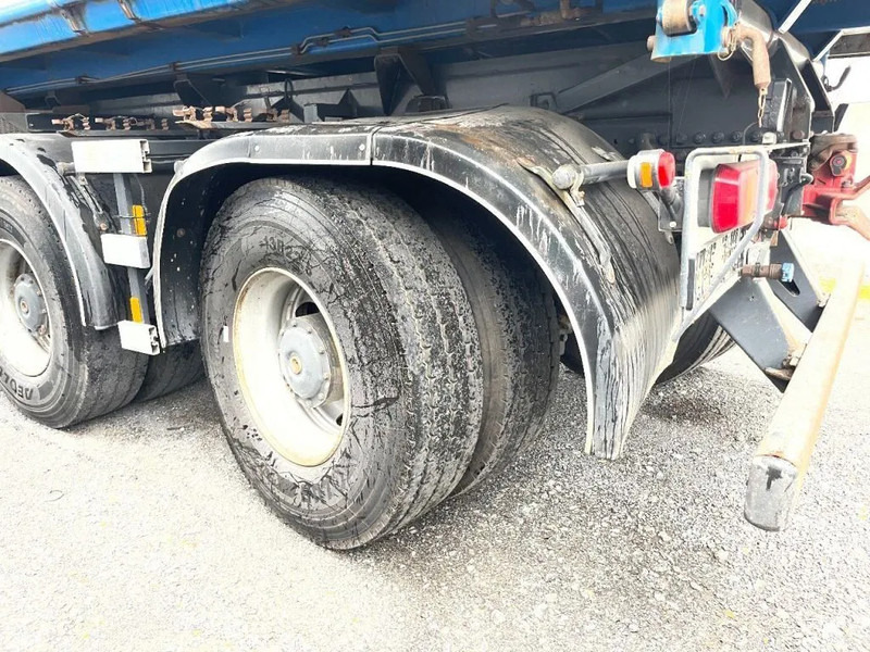 Mercedes-Benz Arocs 3342 *6x6*meegestuurd as*2zijdige kipper*Airco*Bluetooth - מזהיר, משאית מנוף: תמונה 5 Mercedes-Benz Arocs 3342 *6x6*meegestuurd as*2zijdige kipper*Airco*Bluetooth - מזהיר, משאית מנוף: תמונה 5