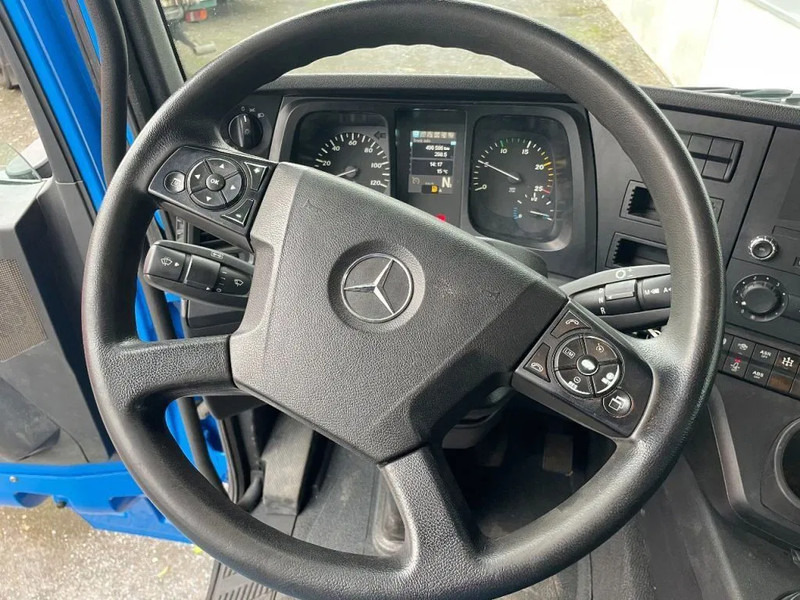Mercedes-Benz Arocs 3342 *6x6*meegestuurd as*2zijdige kipper*Airco*Bluetooth - מזהיר, משאית מנוף: תמונה 4 Mercedes-Benz Arocs 3342 *6x6*meegestuurd as*2zijdige kipper*Airco*Bluetooth - מזהיר, משאית מנוף: תמונה 4