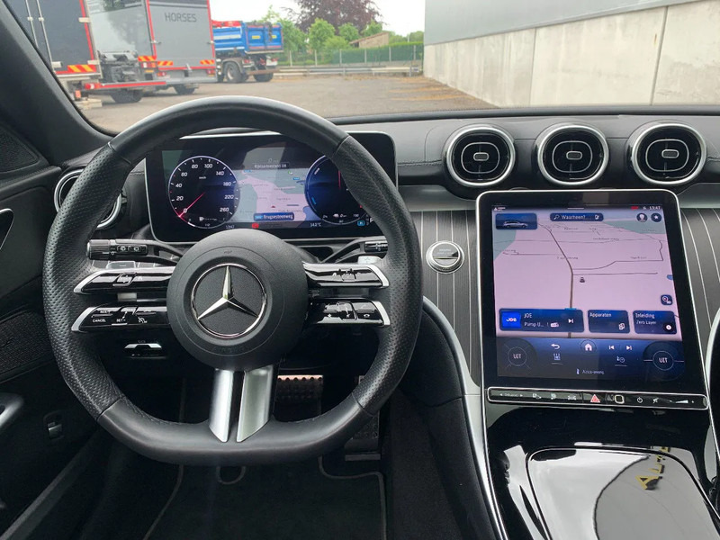 Mercedes-Benz C-Klasse 300*Parktronic*Thermatic*Distronic*Rijstrookassistent*Panoramische dak* - מכונית: תמונה 3 Mercedes-Benz C-Klasse 300*Parktronic*Thermatic*Distronic*Rijstrookassistent*Panoramische dak* - מכונית: תמונה 3