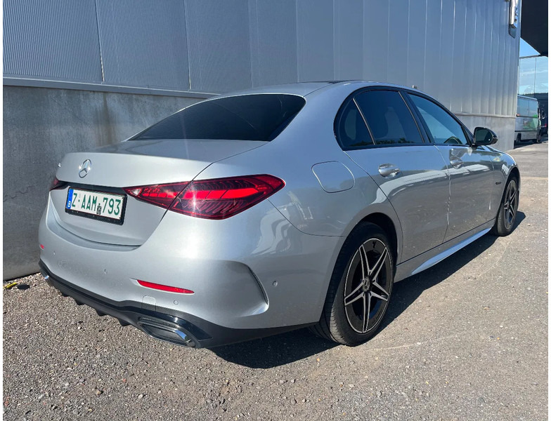 Mercedes-Benz C-Klasse C300e Sedan*AMG PAKKET*NIGHT PAKKET*HEADUPDISPL*360°CAM* - סדאן: תמונה 2 Mercedes-Benz C-Klasse C300e Sedan*AMG PAKKET*NIGHT PAKKET*HEADUPDISPL*360°CAM* - סדאן: תמונה 2