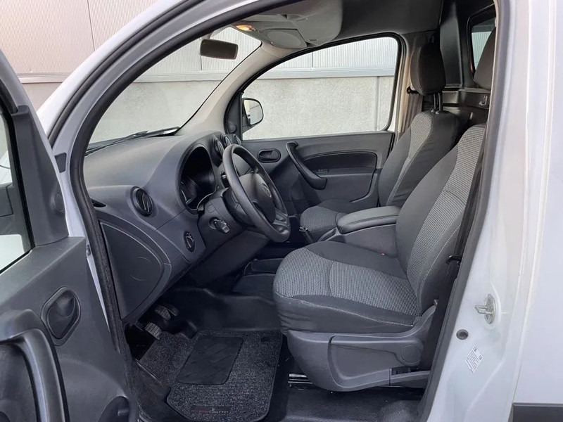 Mercedes-Benz Citan 109 CDI *Navigatie*Airco*Buitenspiegels verwarmd&elektr. verstelbaar - כלי רכב מסחרי קטן: תמונה 3 Mercedes-Benz Citan 109 CDI *Navigatie*Airco*Buitenspiegels verwarmd&elektr. verstelbaar - כלי רכב מסחרי קטן: תמונה 3