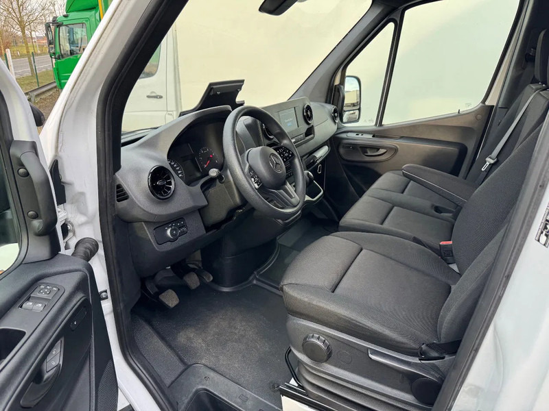 Mercedes-Benz Sprinter 315 L3H2*360°Camera*parktronic*cruise control*zetelverwarming* - כלי רכב מסחרי עם לוח: תמונה 3 Mercedes-Benz Sprinter 315 L3H2*360°Camera*parktronic*cruise control*zetelverwarming* - כלי רכב מסחרי עם לוח: תמונה 3
