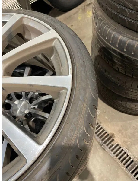 Pirelli *Brock velgen met Pirelli banden *235/35 ZR19 - גלגלים וצמיגים עבור מכונית: תמונה 3 Pirelli *Brock velgen met Pirelli banden *235/35 ZR19 - גלגלים וצמיגים עבור מכונית: תמונה 3