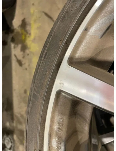 Pirelli *Brock velgen met Pirelli banden *235/35 ZR19 - גלגלים וצמיגים עבור מכונית: תמונה 2 Pirelli *Brock velgen met Pirelli banden *235/35 ZR19 - גלגלים וצמיגים עבור מכונית: תמונה 2