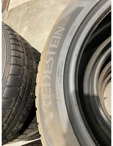 Vredestein Vredestein banden maat 255/50 R19 107 W M+S - צמיג עבור מכונית: תמונה 2 Vredestein Vredestein banden maat 255/50 R19 107 W M+S - צמיג עבור מכונית: תמונה 2