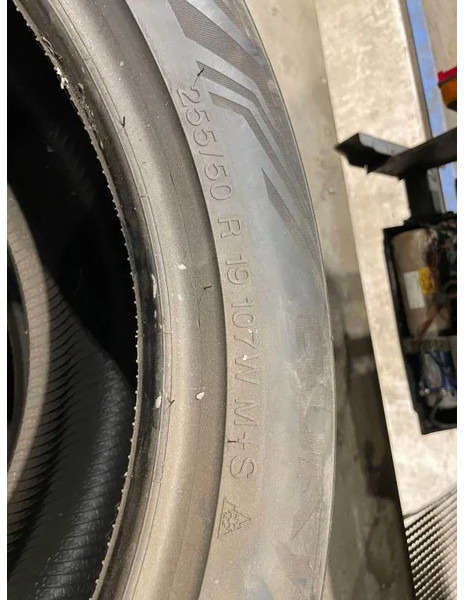 Vredestein Vredestein banden maat 255/50 R19 107 W M+S - צמיג עבור מכונית: תמונה 3 Vredestein Vredestein banden maat 255/50 R19 107 W M+S - צמיג עבור מכונית: תמונה 3