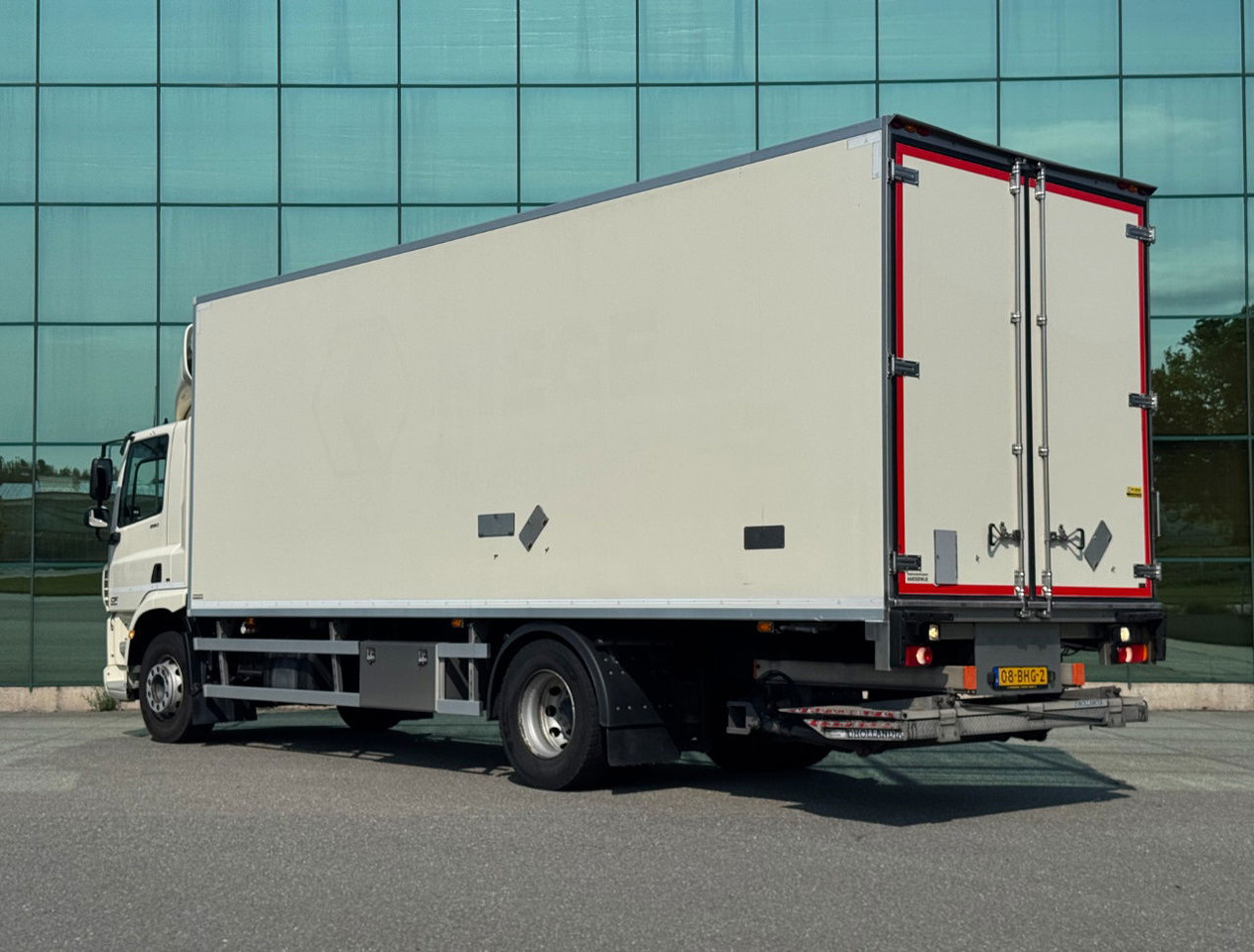 DAF CF 250 Carrier Supra 1150 Multi Temp 561.000 KM Tail Lift NL Truck - משאית קירור: תמונה 3 DAF CF 250 Carrier Supra 1150 Multi Temp 561.000 KM Tail Lift NL Truck - משאית קירור: תמונה 3