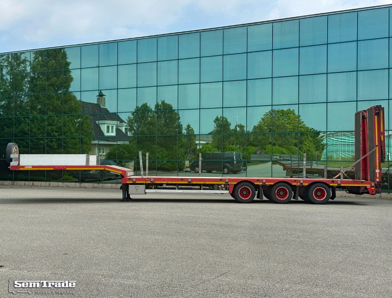 Nooteboom Osds-48-03V Stuuras 680 CM Uitschuifbaar Hydraulische Laadrampen Super - סמיטריילר עם מטען נמוך: תמונה 2 Nooteboom Osds-48-03V Stuuras 680 CM Uitschuifbaar Hydraulische Laadrampen Super - סמיטריילר עם מטען נמוך: תמונה 2