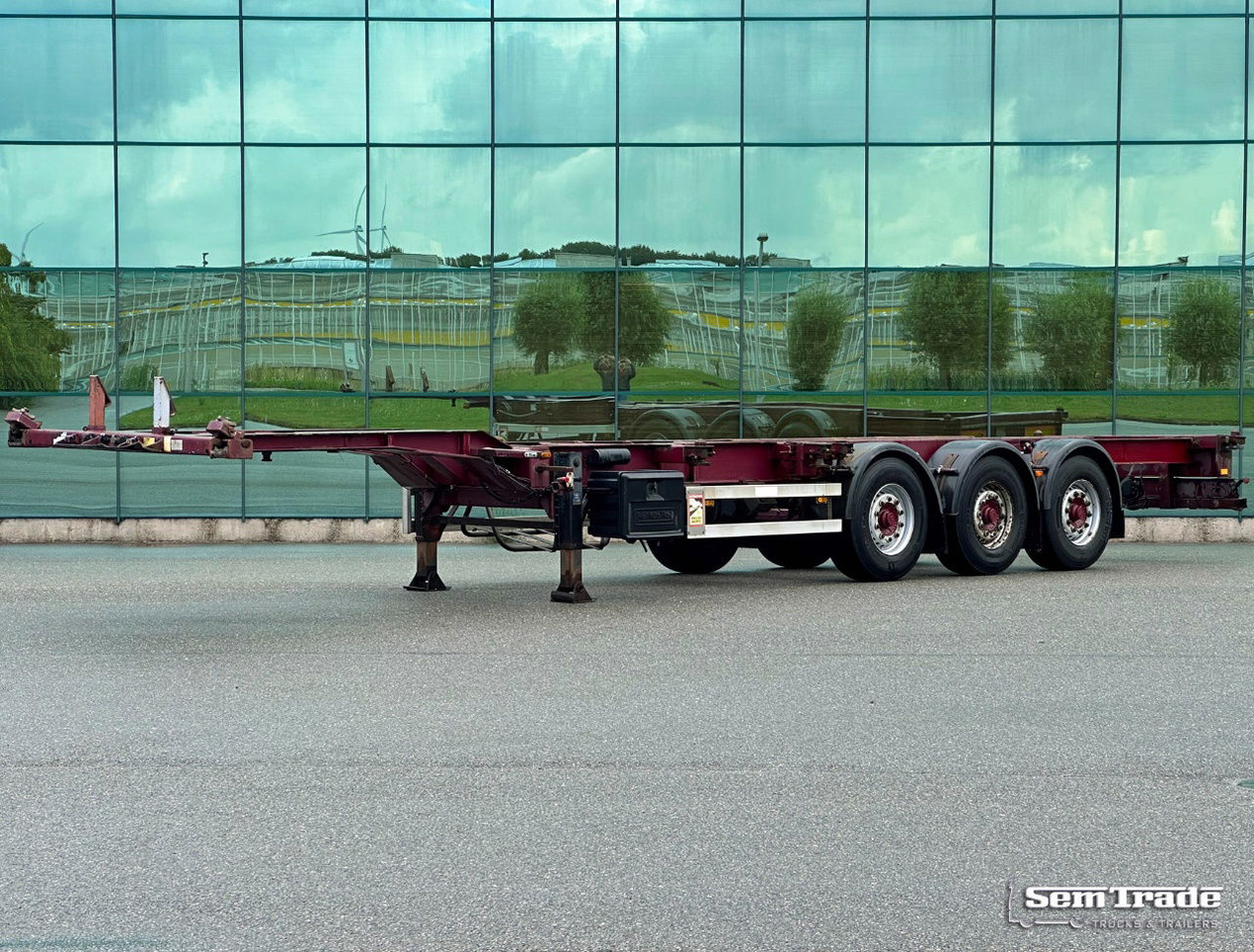 Renders ROC 12.27 CC Back Slider Lift Axle Disc Brakes Belgium-Trailer 2 Pieces - סמיטריילר מוביל מכולות/ החלפת גוף: תמונה 1 Renders ROC 12.27 CC Back Slider Lift Axle Disc Brakes Belgium-Trailer 2 Pieces - סמיטריילר מוביל מכולות/ החלפת גוף: תמונה 1