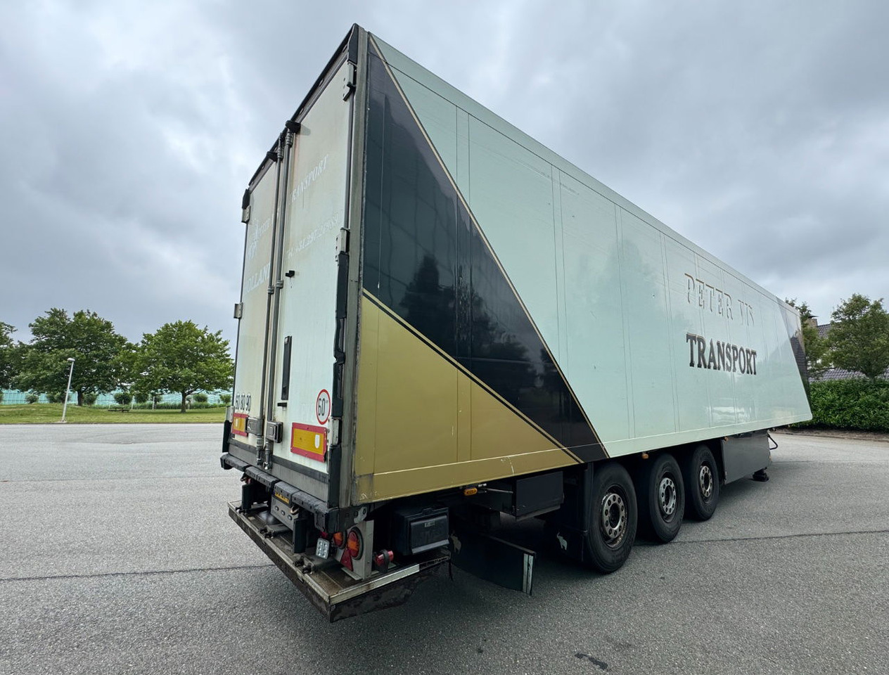 Schmitz Cargobull SKO24 Thermo King SL200e Only 8.900 Hours 270 CM High 250 CM W - סמיטריילר עם קירור: תמונה 5 Schmitz Cargobull SKO24 Thermo King SL200e Only 8.900 Hours 270 CM High 250 CM W - סמיטריילר עם קירור: תמונה 5