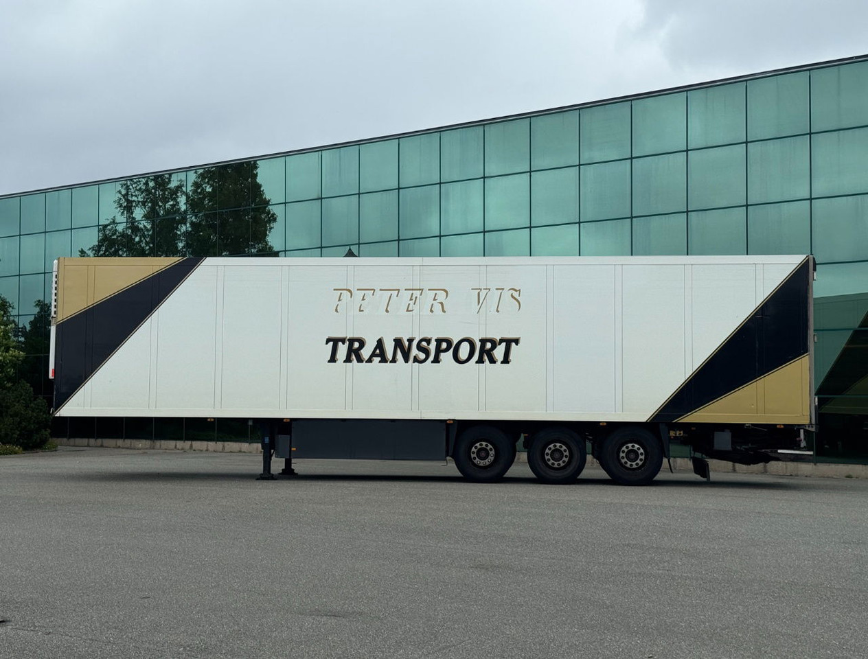 Schmitz Cargobull SKO24 Thermo King SL200e Only 8.900 Hours 270 CM High 250 CM W - סמיטריילר עם קירור: תמונה 2 Schmitz Cargobull SKO24 Thermo King SL200e Only 8.900 Hours 270 CM High 250 CM W - סמיטריילר עם קירור: תמונה 2