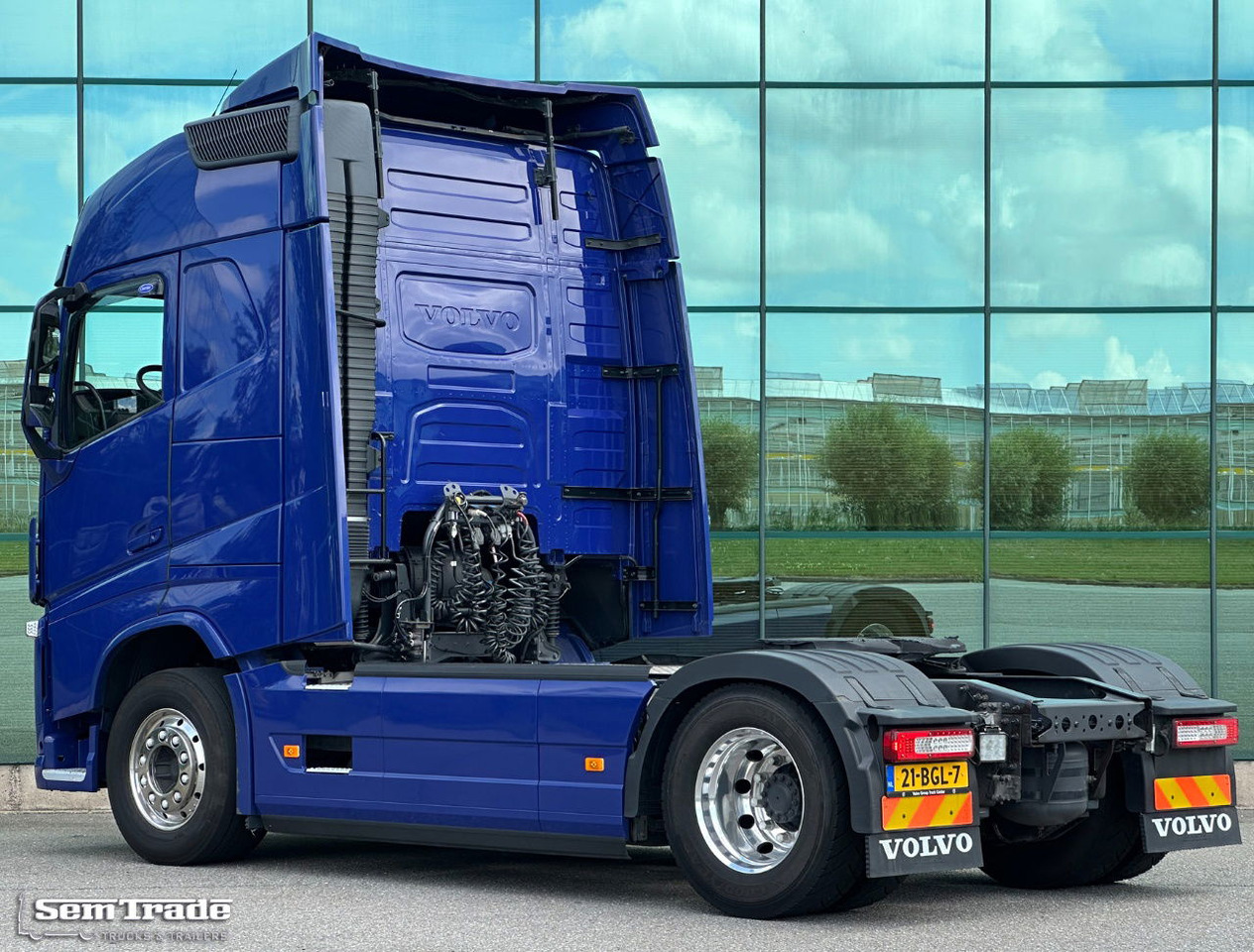 Volvo FH 420 2X Tanks Only 720.000 KM Holland-Truck - יחידת טרקטור: תמונה 3 Volvo FH 420 2X Tanks Only 720.000 KM Holland-Truck - יחידת טרקטור: תמונה 3