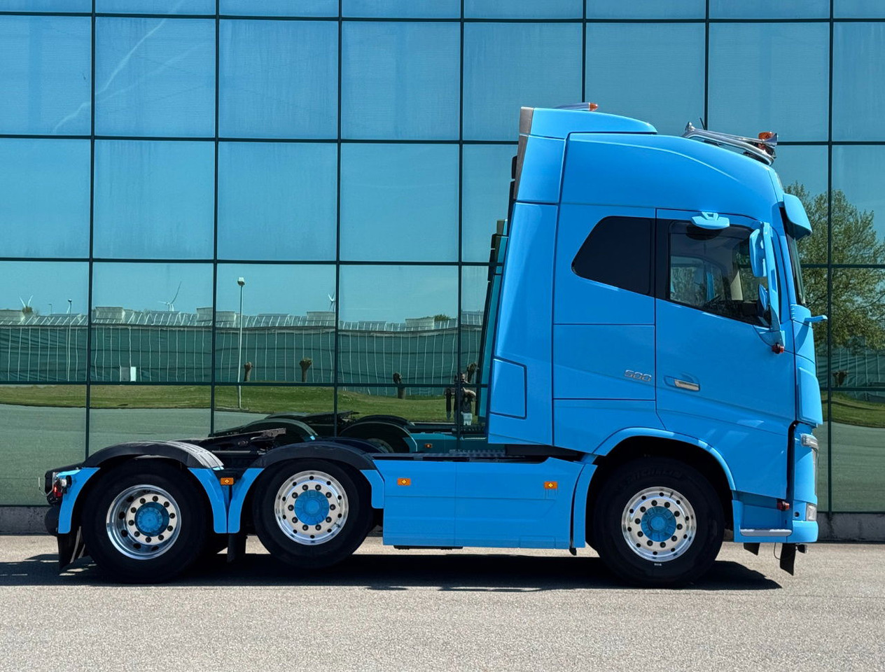 Volvo FH 500 6X2 Globetrotter 2x Tanks 672.000 KM TOP Condition NL Truck - יחידת טרקטור: תמונה 5 Volvo FH 500 6X2 Globetrotter 2x Tanks 672.000 KM TOP Condition NL Truck - יחידת טרקטור: תמונה 5