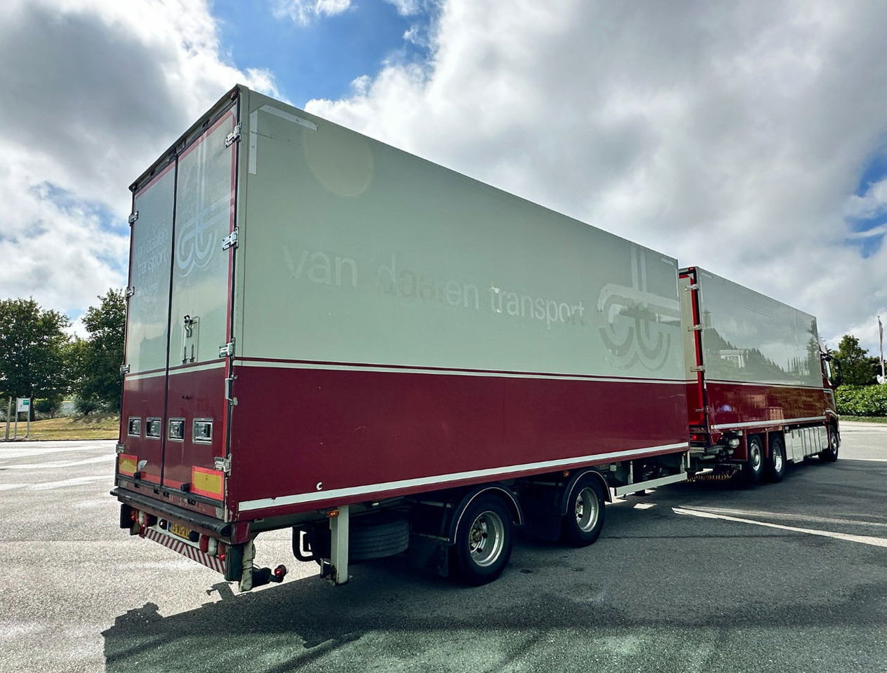 Volvo FH 500 I-Park Cool VAN Beurden Isolated Boxes Tail Lift TRS CoolING TOP Condition Holland-Combi - משאית קירור: תמונה 4 Volvo FH 500 I-Park Cool VAN Beurden Isolated Boxes Tail Lift TRS CoolING TOP Condition Holland-Combi - משאית קירור: תמונה 4