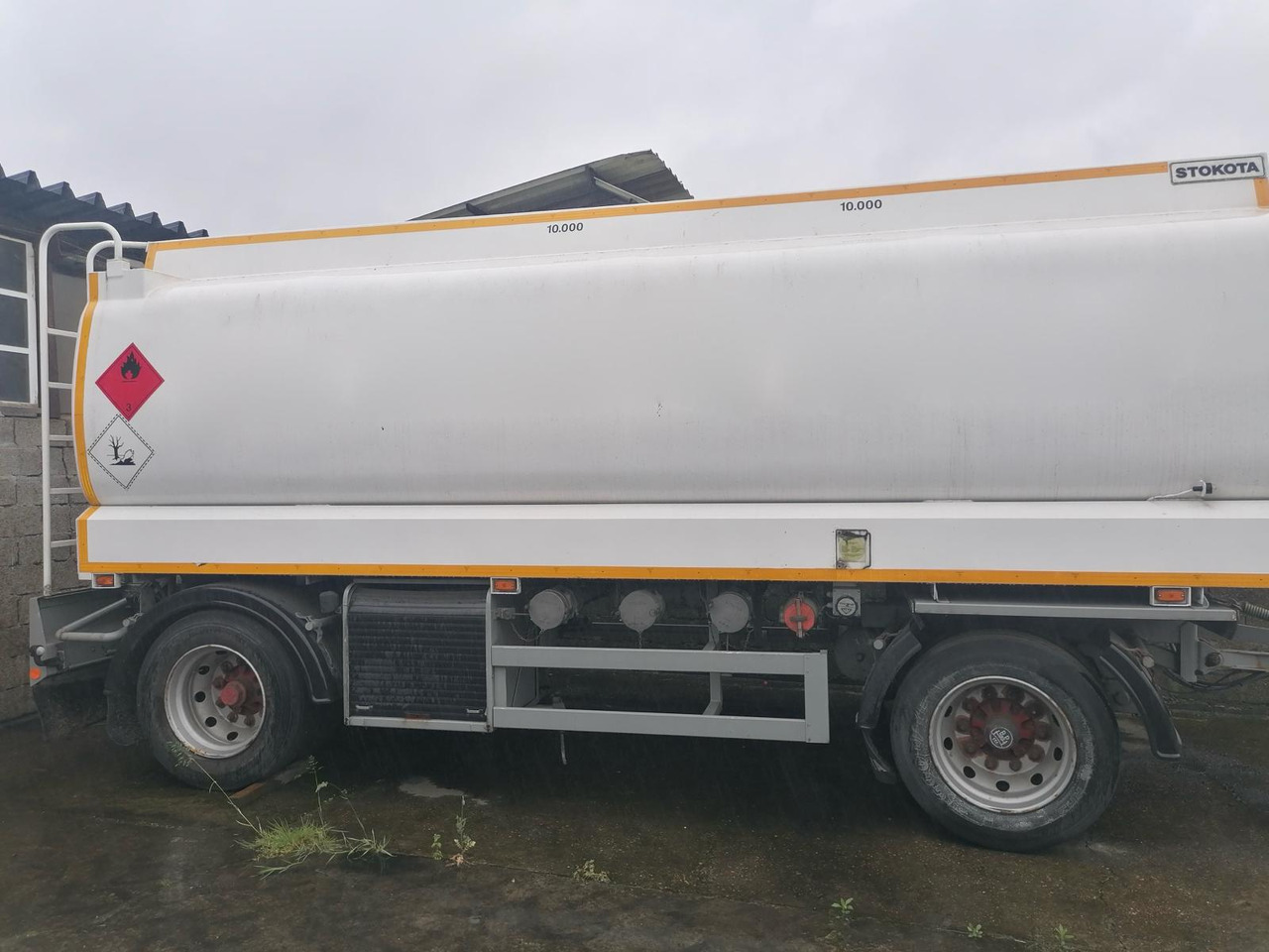 STOKOTA 20000 L, BOTTOM and TOP LOADING - קרון נגרר עם מכל: תמונה 2 STOKOTA 20000 L, BOTTOM and TOP LOADING - קרון נגרר עם מכל: תמונה 2
