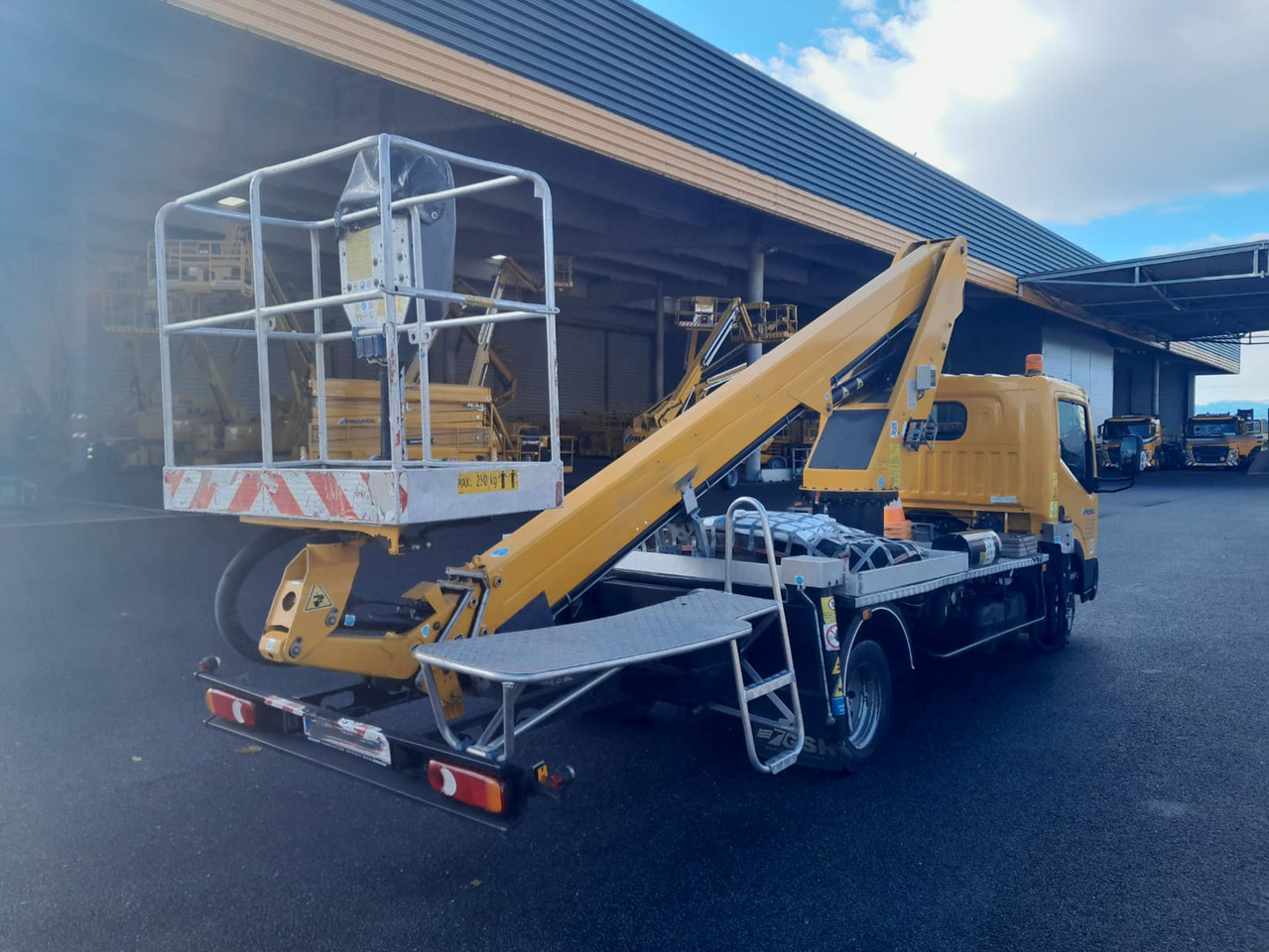 GSR E200T Comfort X - פלטפורמה אווירית מותקנת על משאית: תמונה 3 GSR E200T Comfort X - פלטפורמה אווירית מותקנת על משאית: תמונה 3