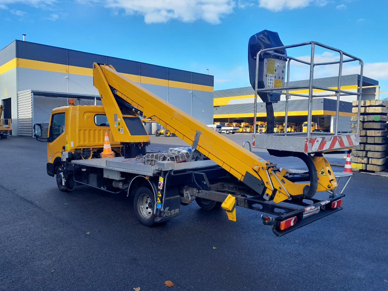 GSR E200T Comfort X - פלטפורמה אווירית מותקנת על משאית: תמונה 2 GSR E200T Comfort X - פלטפורמה אווירית מותקנת על משאית: תמונה 2