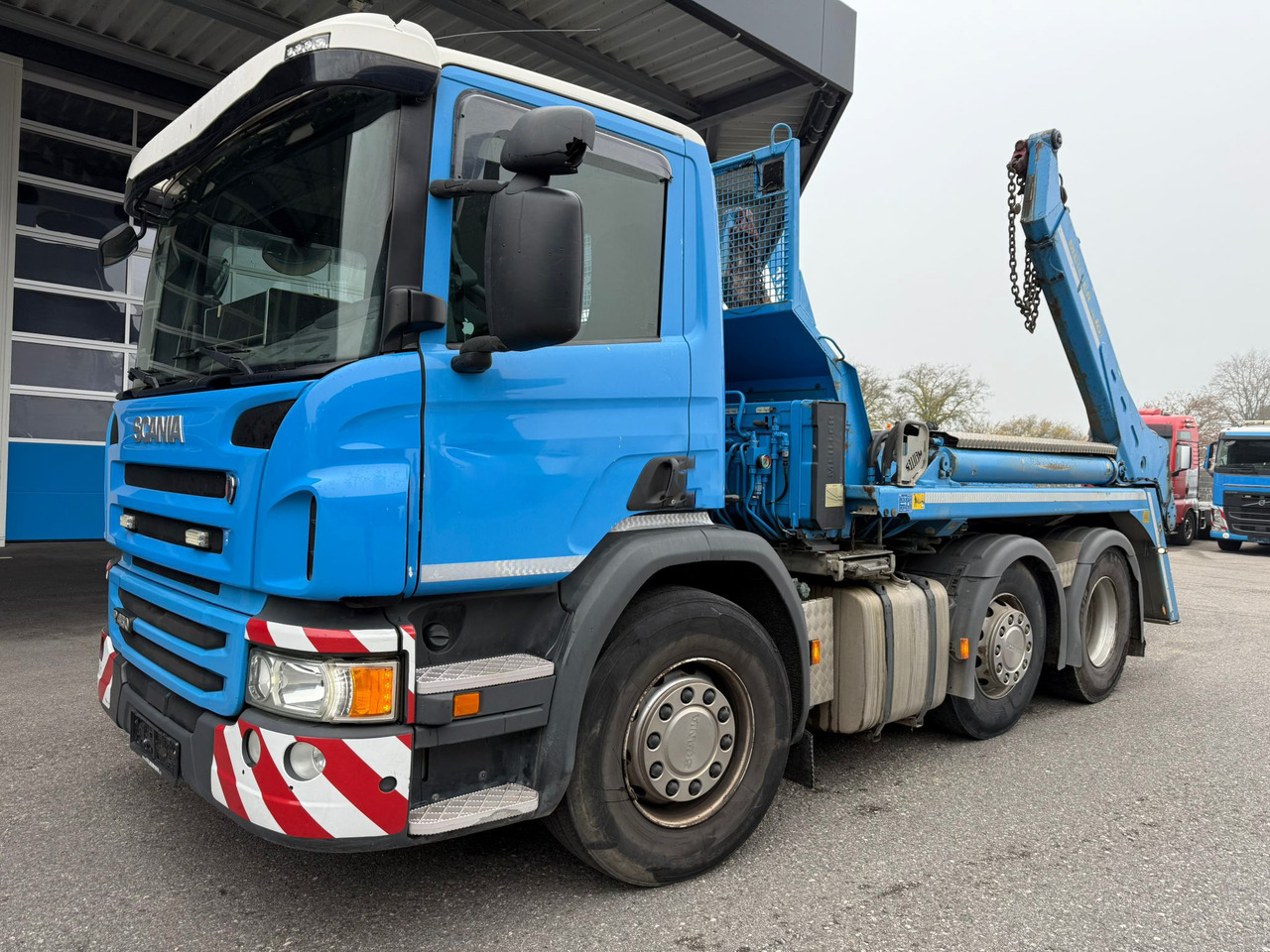 SCANIA P450 6x2 + AK16N TC - משאית דילוג העמסה: תמונה 1 SCANIA P450 6x2 + AK16N TC - משאית דילוג העמסה: תמונה 1