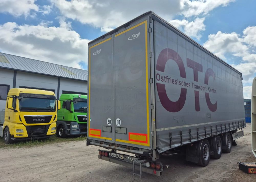 Fliegl Tandem 3 osie - קרון נגרר עם וילונות צד: תמונה 3 Fliegl Tandem 3 osie - קרון נגרר עם וילונות צד: תמונה 3