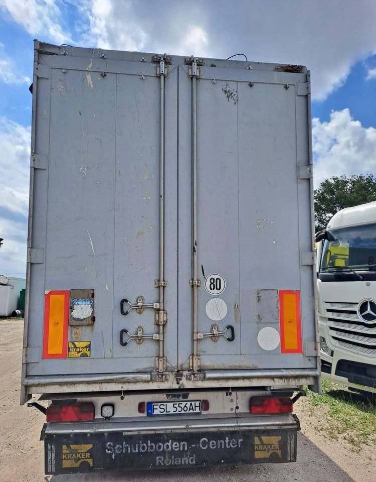 Kraker Naczepa ruchoma podłoga KRAKER CF300 - סמיטריילר עם רצפת הליכה: תמונה 4 Kraker Naczepa ruchoma podłoga KRAKER CF300 - סמיטריילר עם רצפת הליכה: תמונה 4