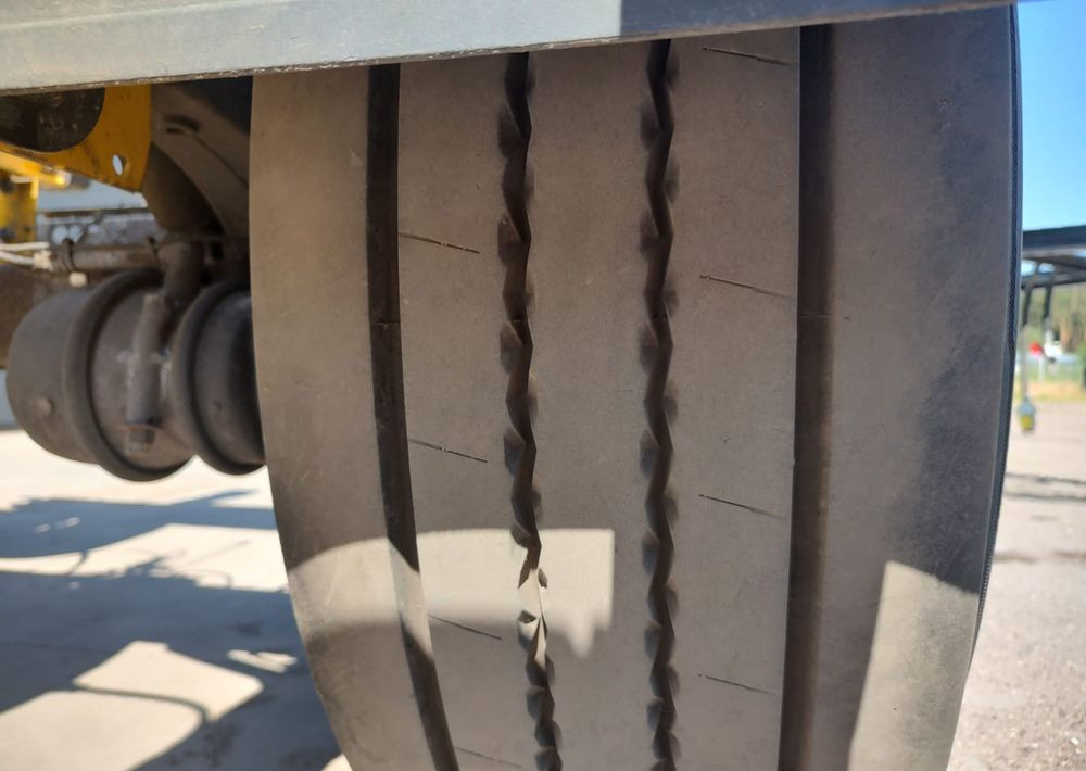 Krone Przyczepa BDF Krone - קרון נגרר מוביל מכולות/ החלפת גוף: תמונה 4 Krone Przyczepa BDF Krone - קרון נגרר מוביל מכולות/ החלפת גוף: תמונה 4