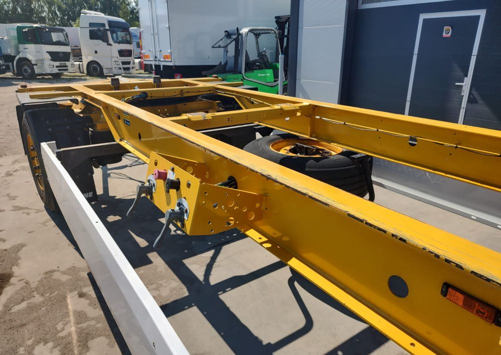 Krone Przyczepa BDF Krone - קרון נגרר מוביל מכולות/ החלפת גוף: תמונה 5 Krone Przyczepa BDF Krone - קרון נגרר מוביל מכולות/ החלפת גוף: תמונה 5