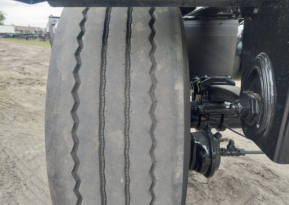 קרון נגרר מוביל מכולות/ החלפת גוף Krone: תמונה 7 קרון נגרר מוביל מכולות/ החלפת גוף Krone: תמונה 7