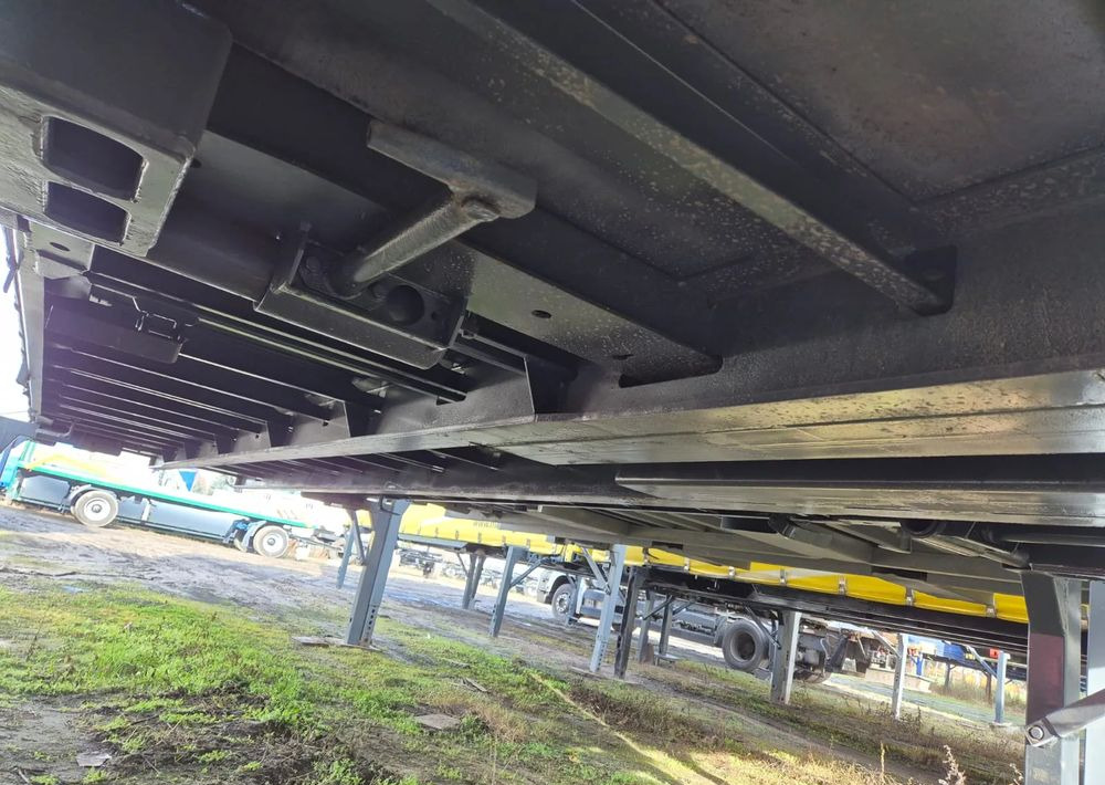 גוף החלפה עם וילונות צד Krone: תמונה 11 גוף החלפה עם וילונות צד Krone: תמונה 11