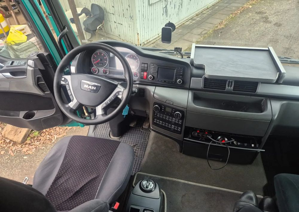 MAN TGS 18.400 Euro 6 Nauka jazdy - יחידת טרקטור, סמיטריילר עם וילונות צד: תמונה 5 MAN TGS 18.400 Euro 6 Nauka jazdy - יחידת טרקטור, סמיטריילר עם וילונות צד: תמונה 5