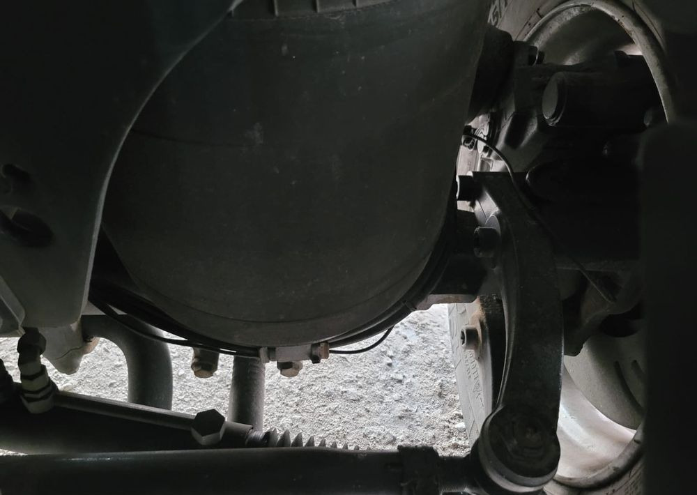 MAN TGX 26.510 oś skrętna do zabudowy - משאית עם שלדת תא: תמונה 5 MAN TGX 26.510 oś skrętna do zabudowy - משאית עם שלדת תא: תמונה 5