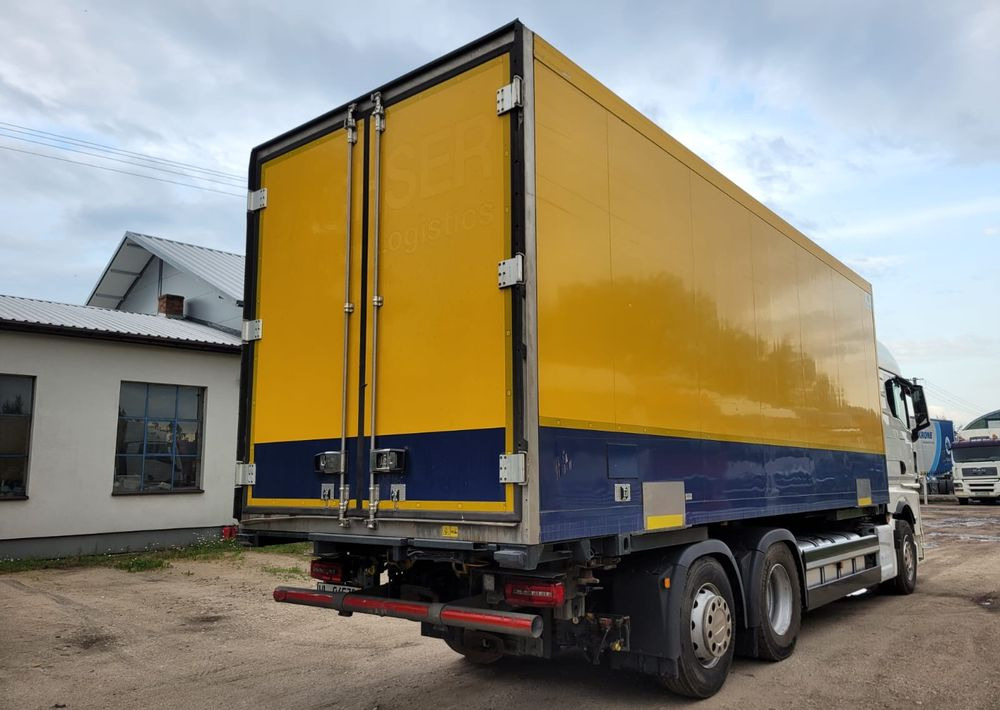 MAN TGX 26.510 oś skrętna do zabudowy - משאית עם שלדת תא: תמונה 3 MAN TGX 26.510 oś skrętna do zabudowy - משאית עם שלדת תא: תמונה 3