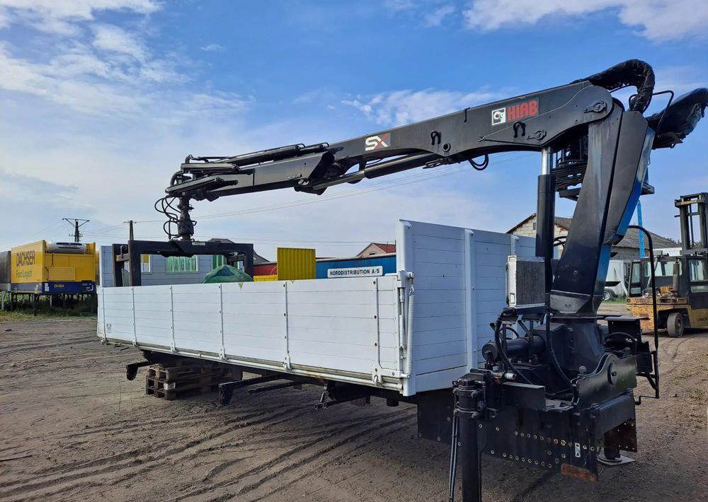 Mercedes-Benz Urządzenie dźwigowe HIAB XS122 - מזהיר: תמונה 2 Mercedes-Benz Urządzenie dźwigowe HIAB XS122 - מזהיר: תמונה 2