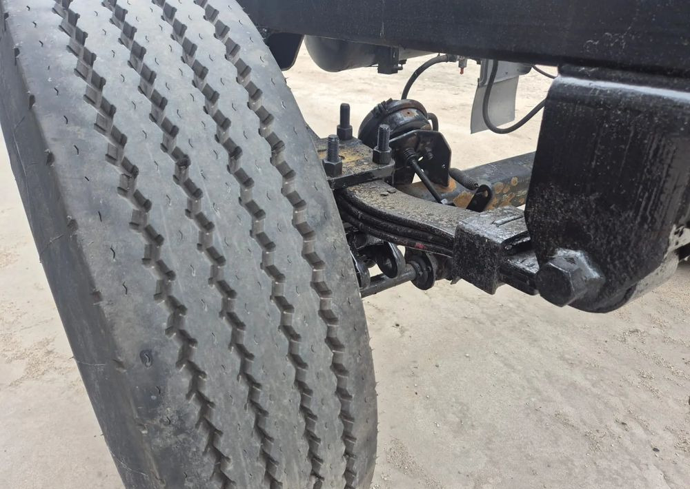 Schmitz Cargobull Przyczepa Krone na resorze - קרון נגרר שלדה: תמונה 5 Schmitz Cargobull Przyczepa Krone na resorze - קרון נגרר שלדה: תמונה 5