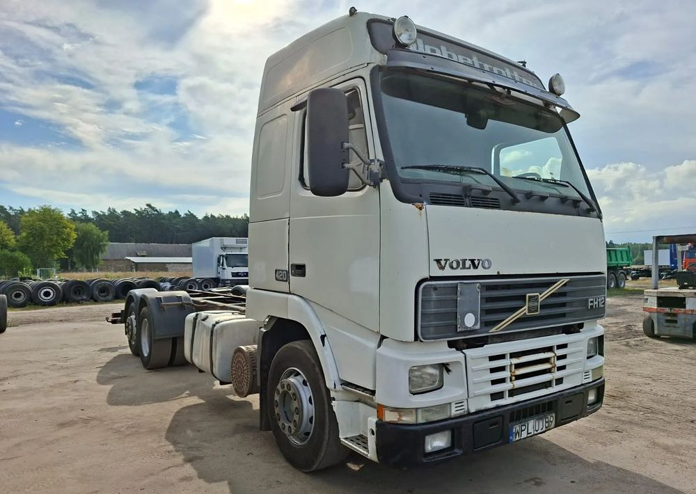 Volvo FH 420 6x2 - משאית עם שלדת תא: תמונה 2 Volvo FH 420 6x2 - משאית עם שלדת תא: תמונה 2