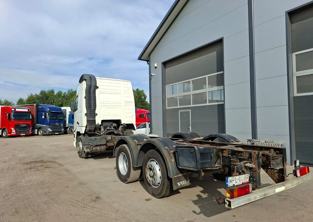 Volvo FH 420 6x2 - משאית עם שלדת תא: תמונה 5 Volvo FH 420 6x2 - משאית עם שלדת תא: תמונה 5
