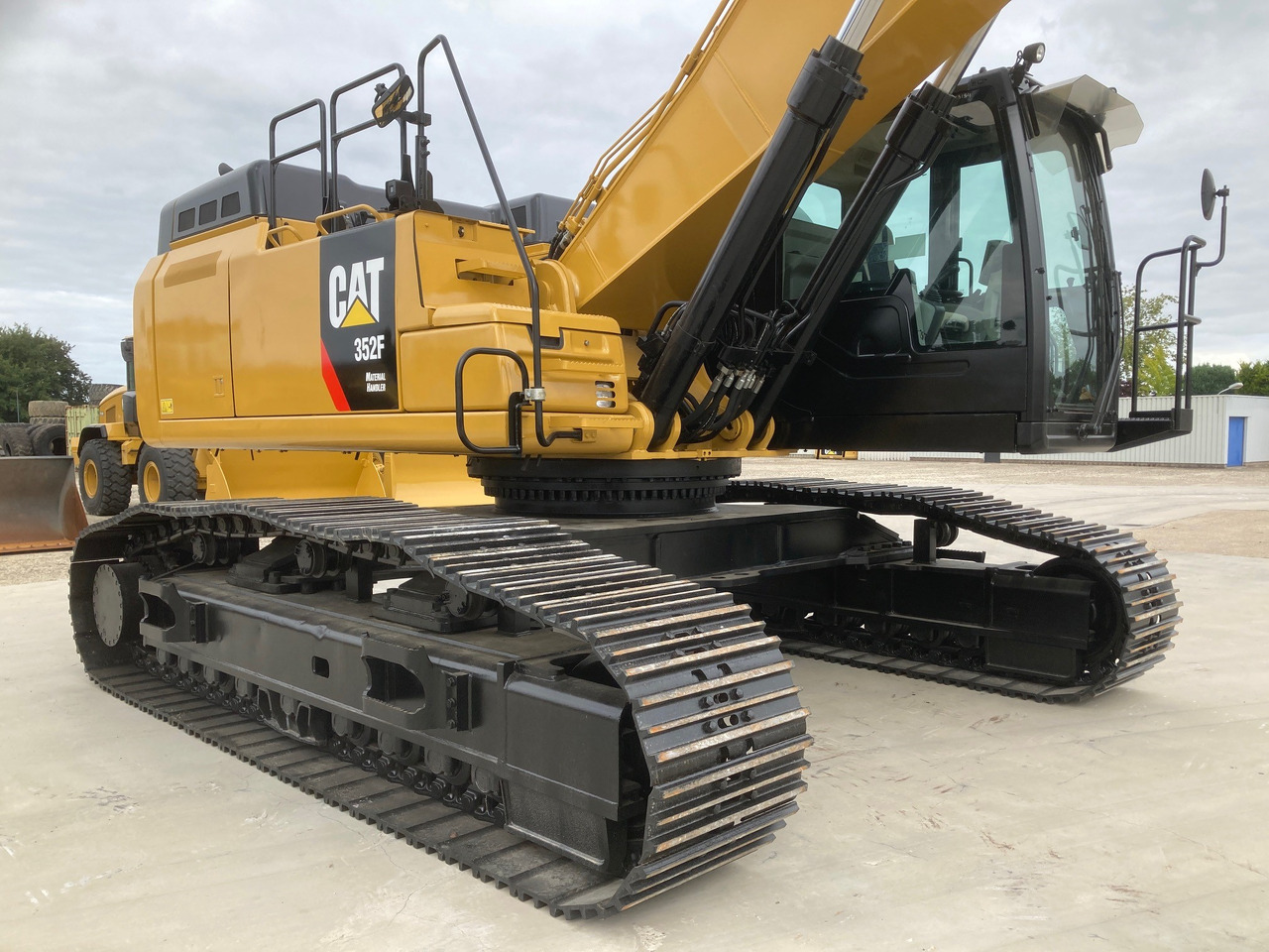 CATERPILLAR 352F Material Handler - מטפל בפסולת/ תעשייתי: תמונה 5 CATERPILLAR 352F Material Handler - מטפל בפסולת/ תעשייתי: תמונה 5