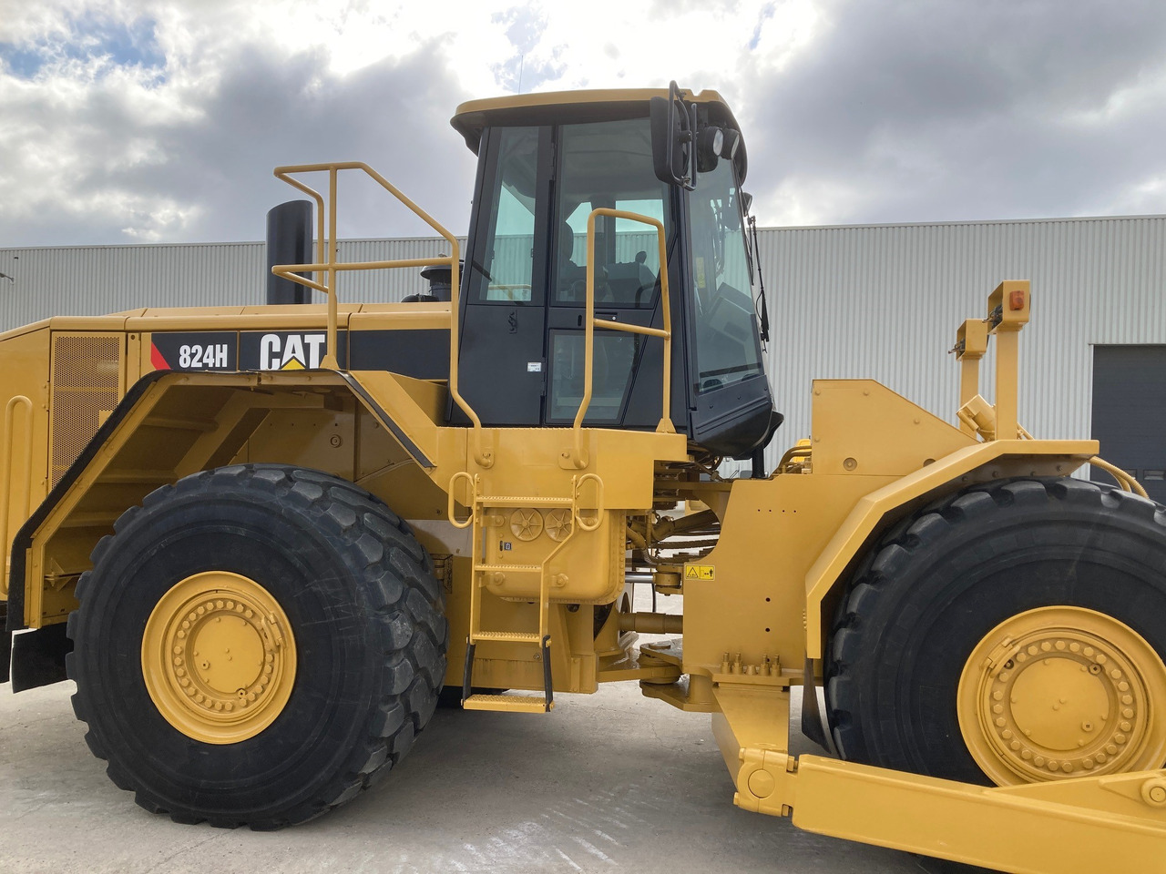 CATERPILLAR 824H - דחפור: תמונה 5 CATERPILLAR 824H - דחפור: תמונה 5