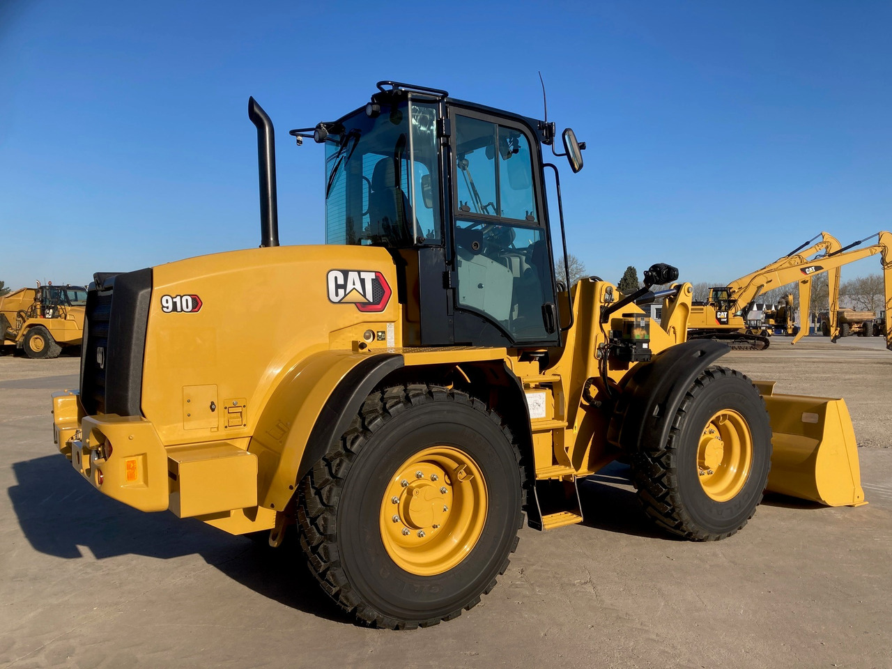 מעמיס גלגלים CATERPILLAR 910: תמונה 6