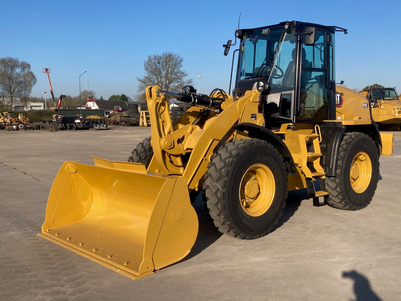 CATERPILLAR 910 - מעמיס גלגלים: תמונה 3 CATERPILLAR 910 - מעמיס גלגלים: תמונה 3