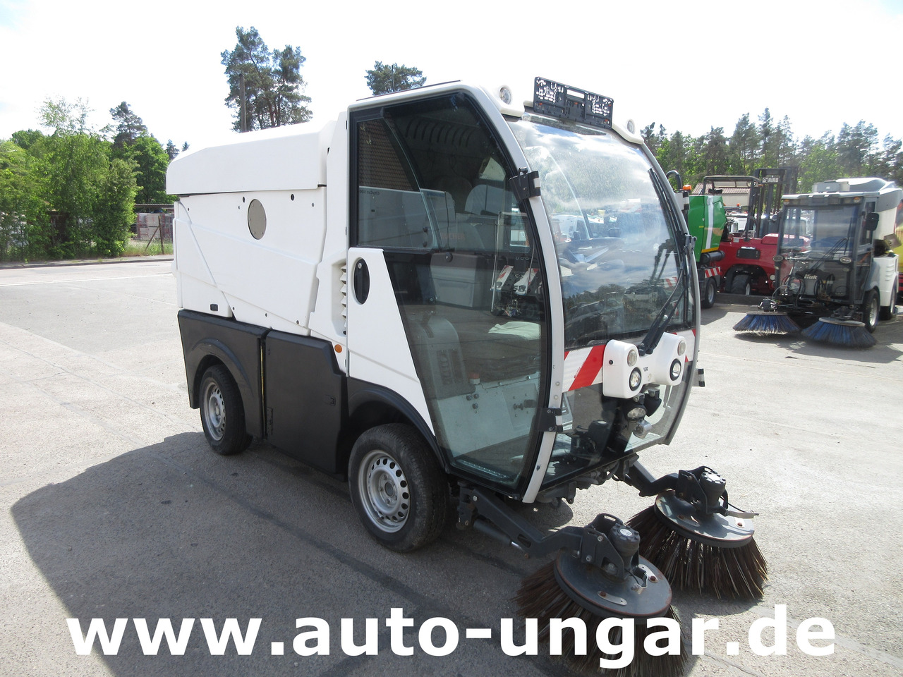 BUCHER CityCat CC1000 ERSATZTEILTRÄGER Kehrmaschine SPAREPARTS - מטאטא כבישים: תמונה 2 BUCHER CityCat CC1000 ERSATZTEILTRÄGER Kehrmaschine SPAREPARTS - מטאטא כבישים: תמונה 2