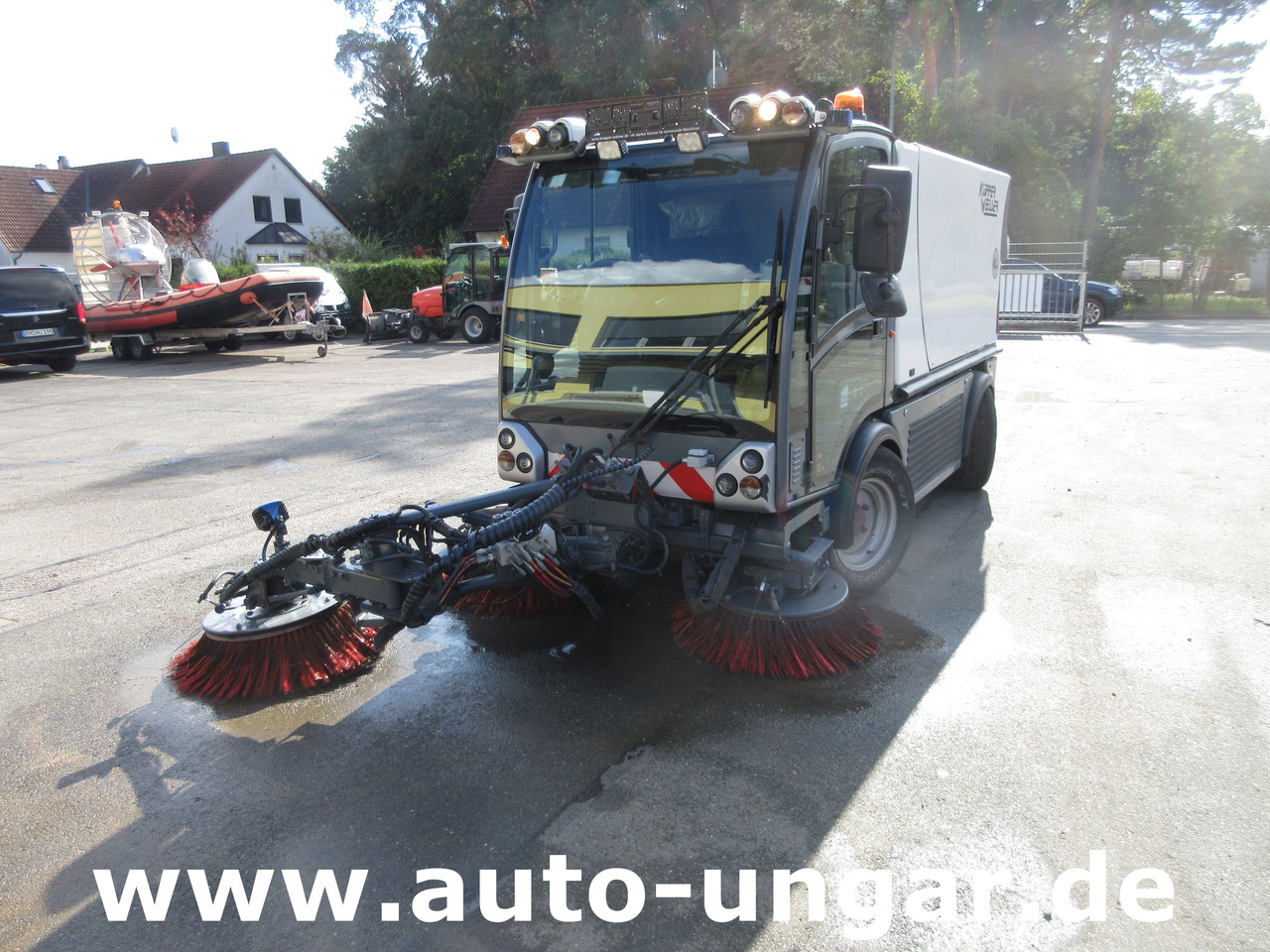 Boschung S3 Kehrmaschine urban sweeper Wildkrautbesen Allradlenkung - מטאטא כבישים: תמונה 2 Boschung S3 Kehrmaschine urban sweeper Wildkrautbesen Allradlenkung - מטאטא כבישים: תמונה 2