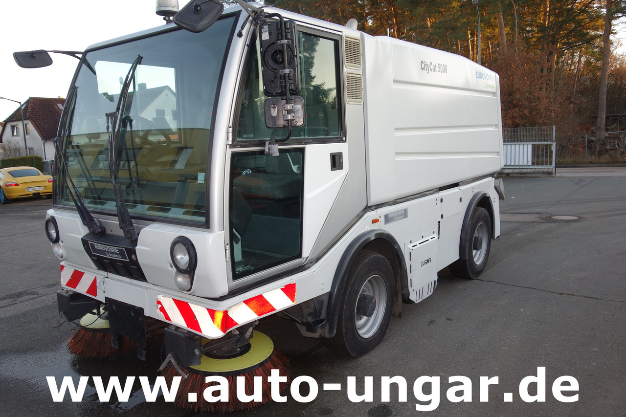 Bucher CityCat CC5000 RosRoca Kehrmaschine 4-Rad Lenkung Euro 5 - מטאטא כבישים: תמונה 3 Bucher CityCat CC5000 RosRoca Kehrmaschine 4-Rad Lenkung Euro 5 - מטאטא כבישים: תמונה 3